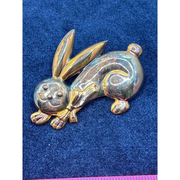 Silver-Tone Bunny Rabbit Pin Brooch Easter tarnished - Picture 1 of 5